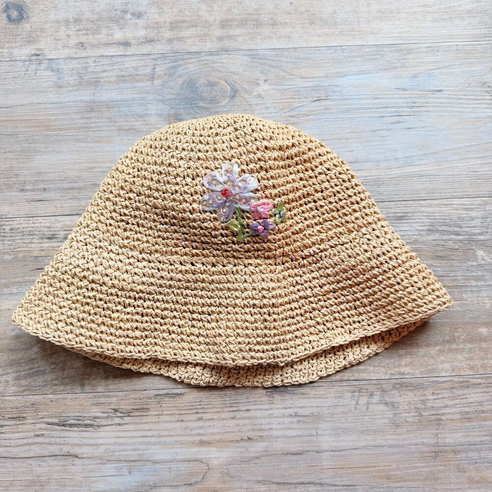 Vintage Y2K Crochet Paper Straw Bucket Hat Floral Beaded Accent Cottagecore Boho